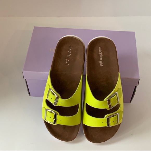 🚫Sold 🚫Steve Madden (9) yellow neon slide - Picture 3 of 6